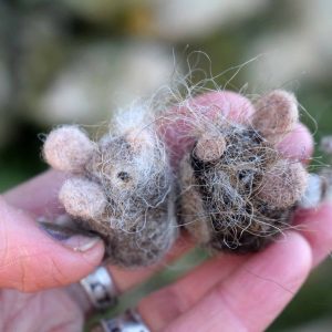 needle felt mouse